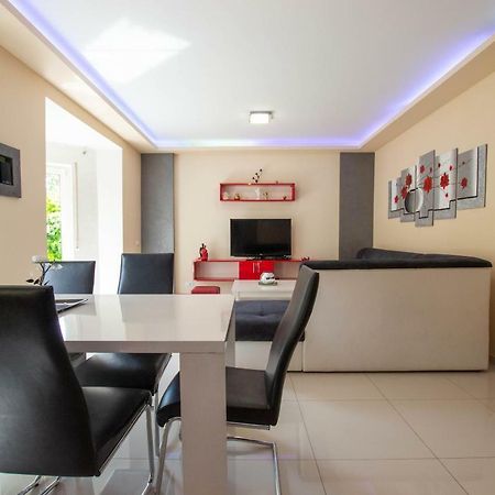 Jela Apartment 7 Πούλα Εξωτερικό φωτογραφία